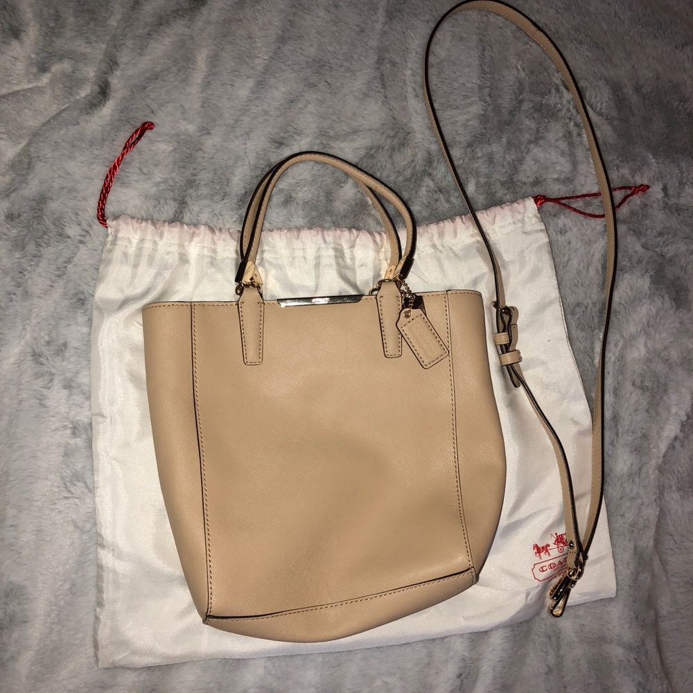 Tan Coach Purse BRAND NEW